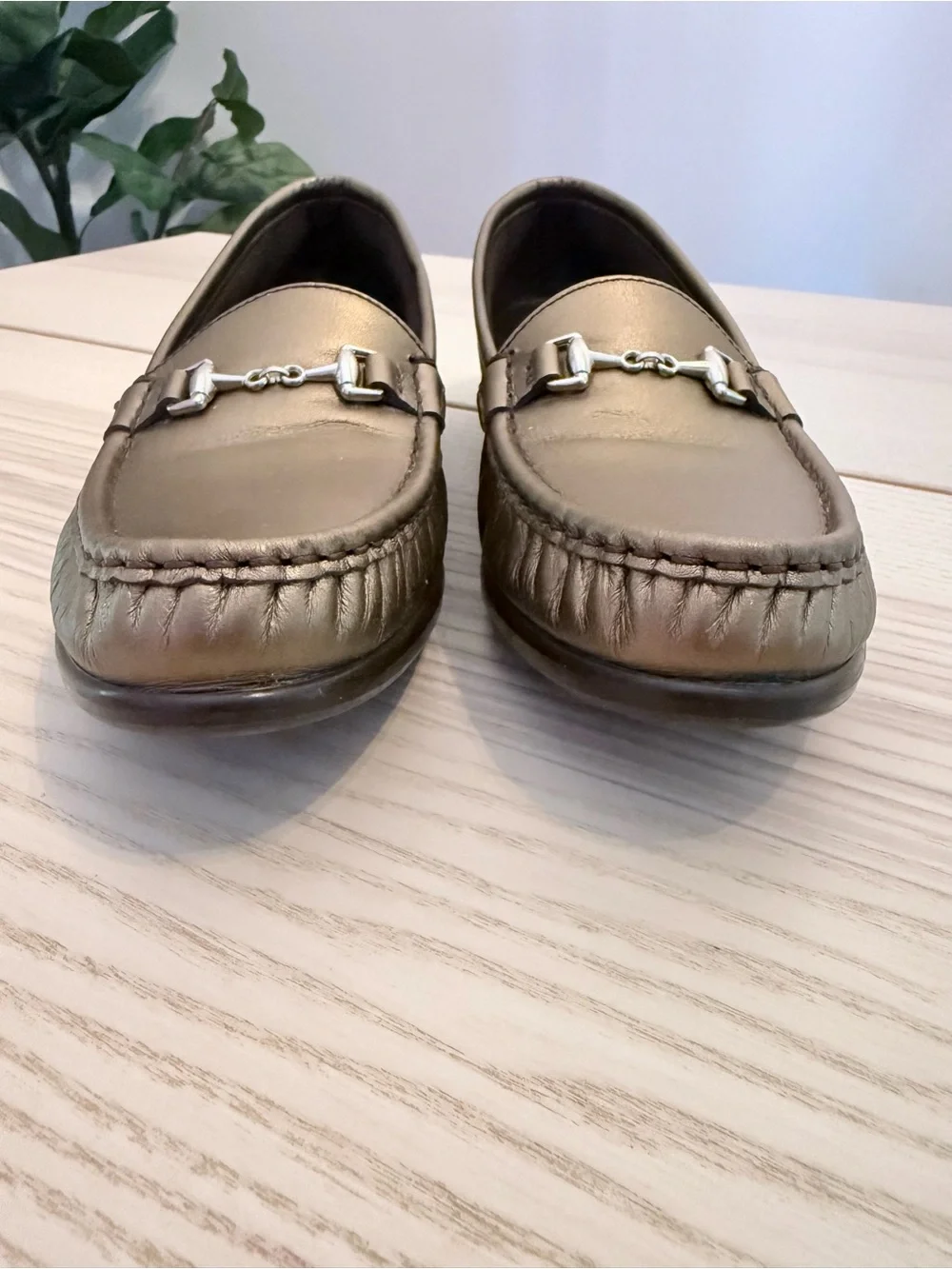 SAS Metro Loafers Women’s 10 Slim Bronze Metallic Leather Horsebit USA